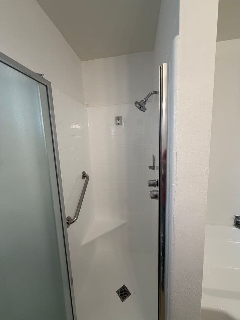 Beverly Hills Apartment: 442 So. Rexford Drive
