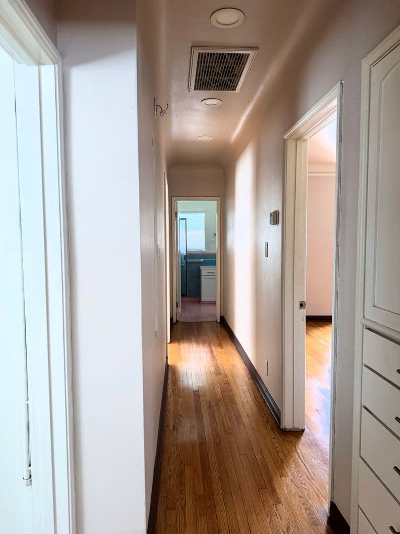 Los Angeles Apartment: 1455-57 Orange Grove Avenue
