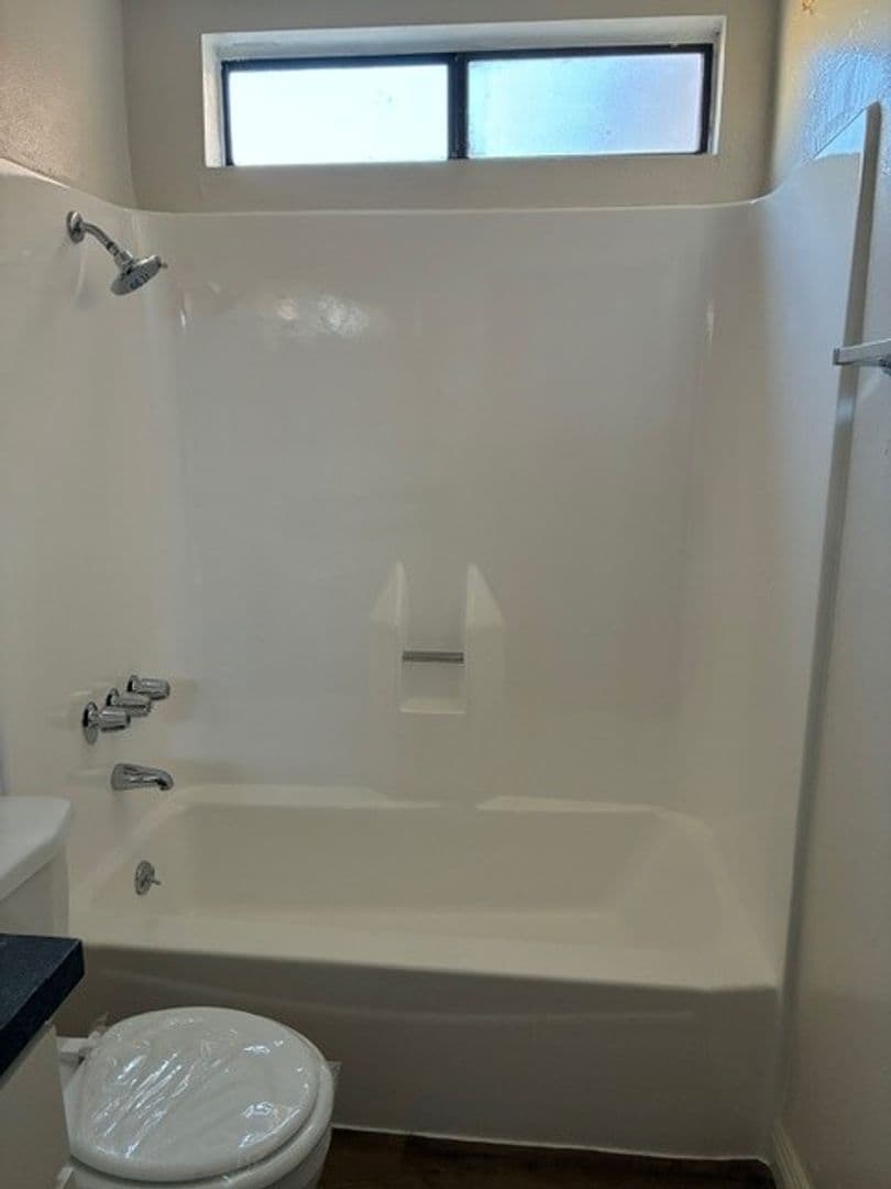 Valley Village Apartment: 12024 Kling Street