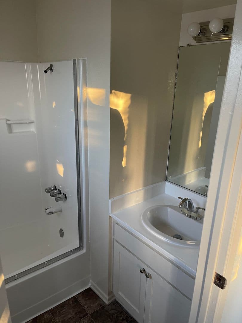 Canoga Park Townhome: 21051 Gresham Street