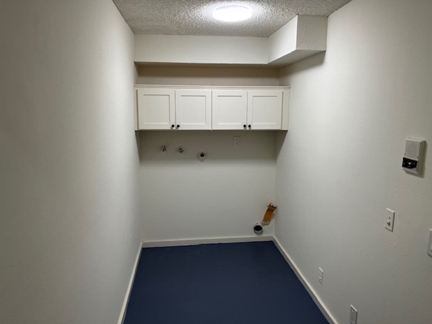 Canoga Park Townhome: 21030 Gresham Street