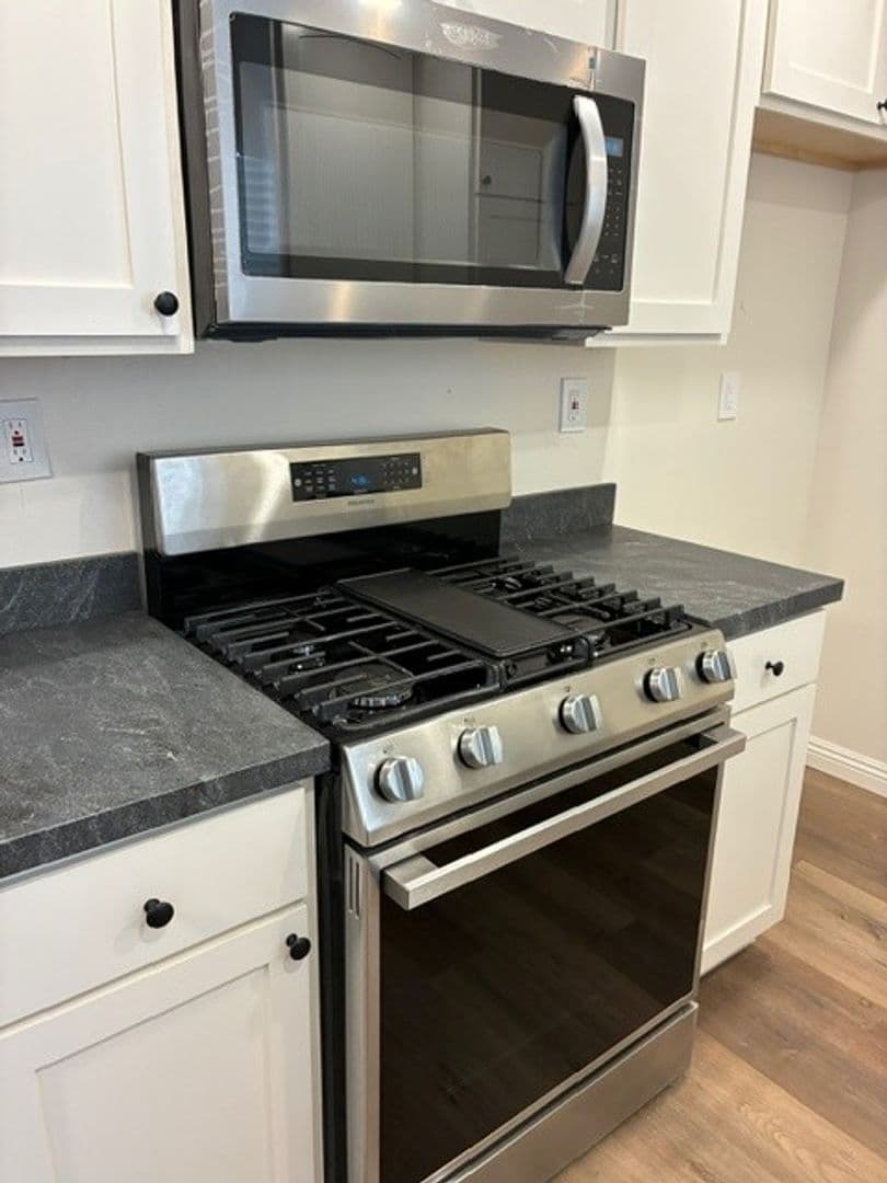 Valley Village Apartment: 12024 Kling Street