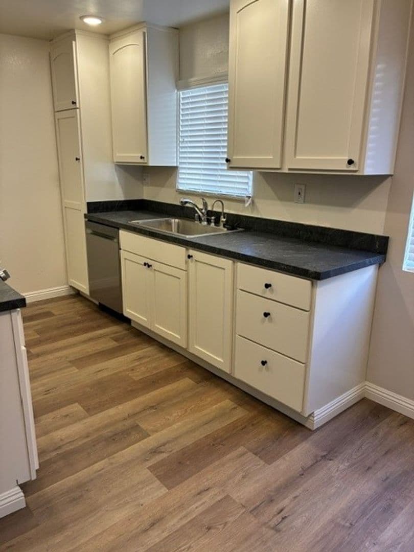 Valley Village Apartment: 12024 Kling Street