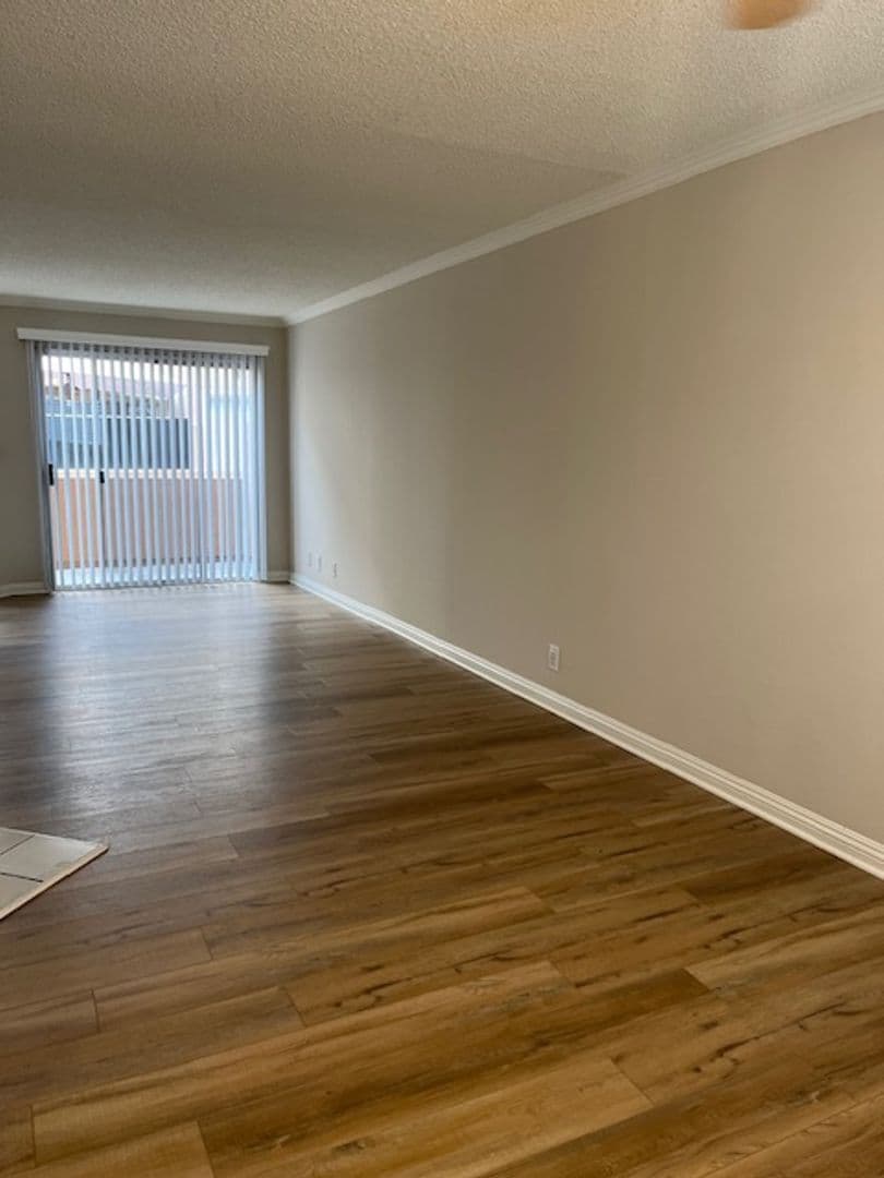 Canoga Park Townhome: 20200 Cantara Street