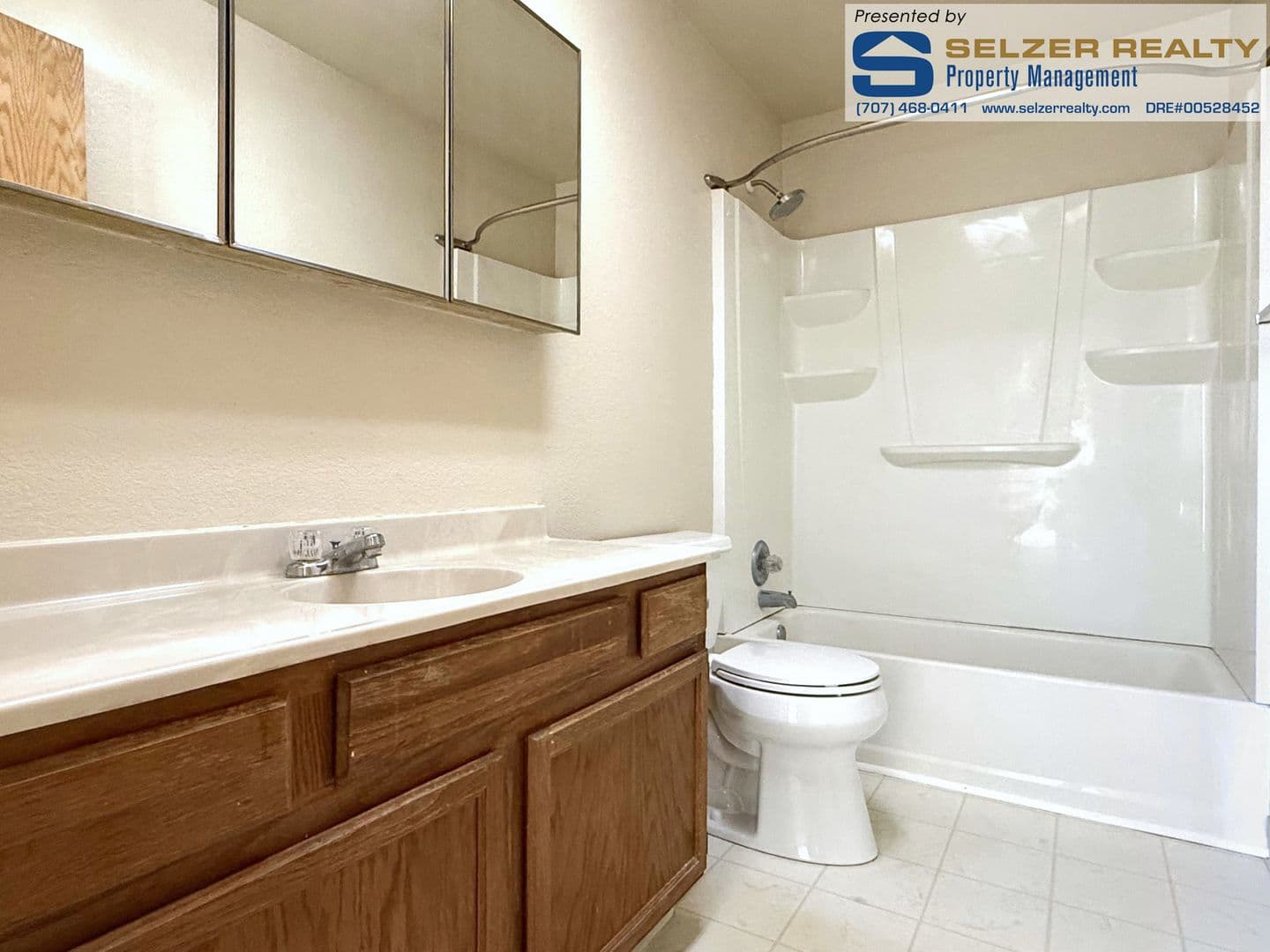 Ukiah Apartment: 610 Talmage Rd.