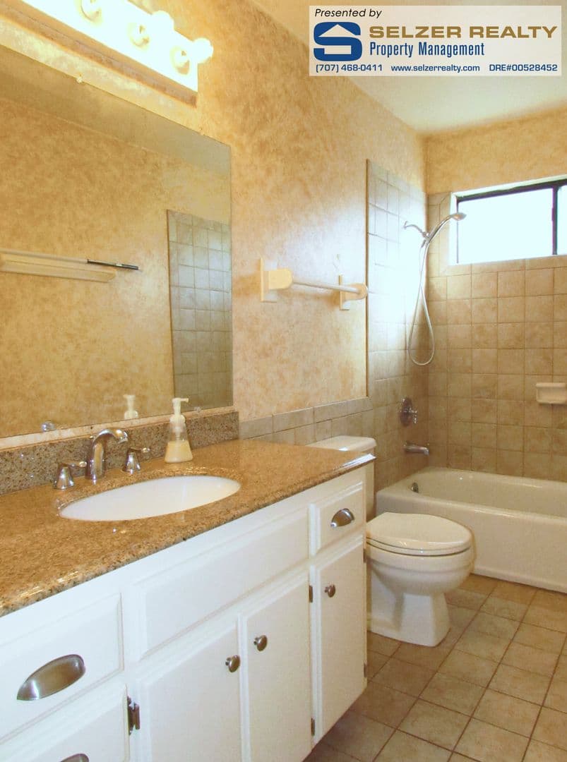 Ukiah House: 451 Sherry Dr.