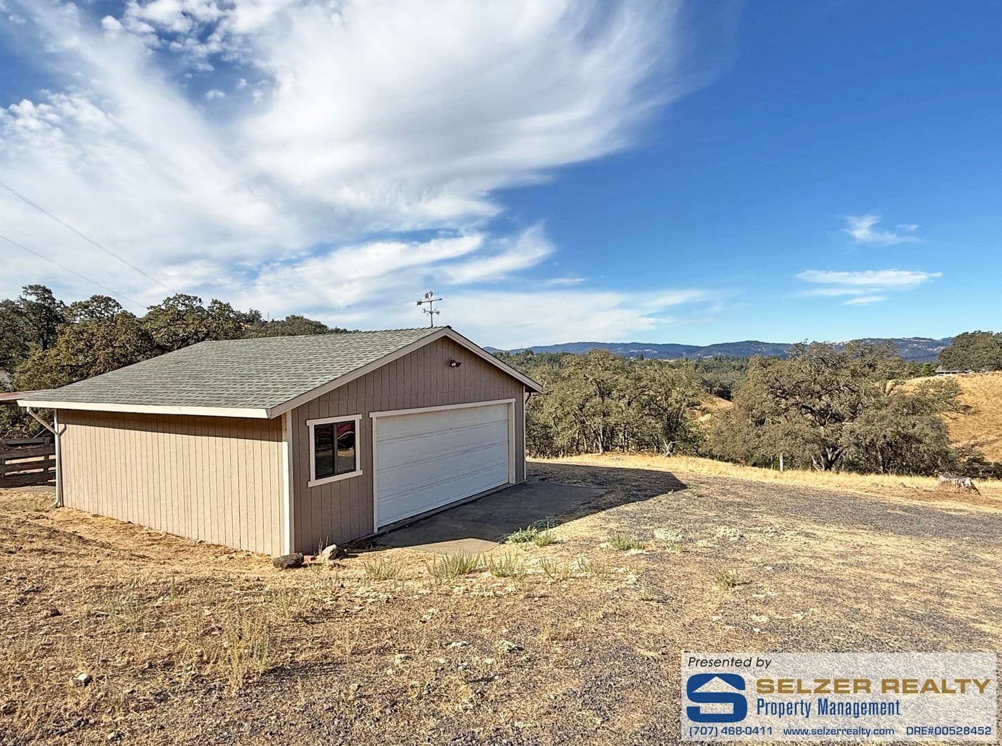 Redwood Valley House: 3851 Black Bart Trail