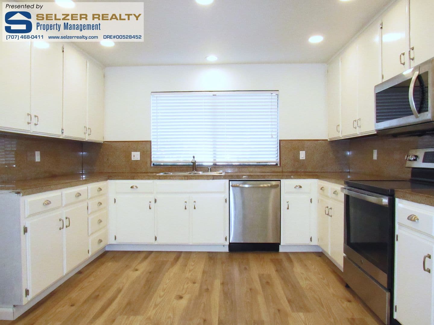 Ukiah House: 451 Sherry Dr.