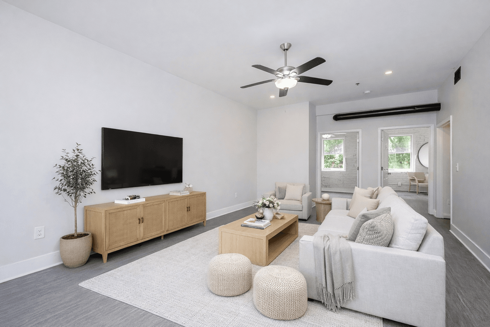 Charleston Apartment: 1000 King Street
