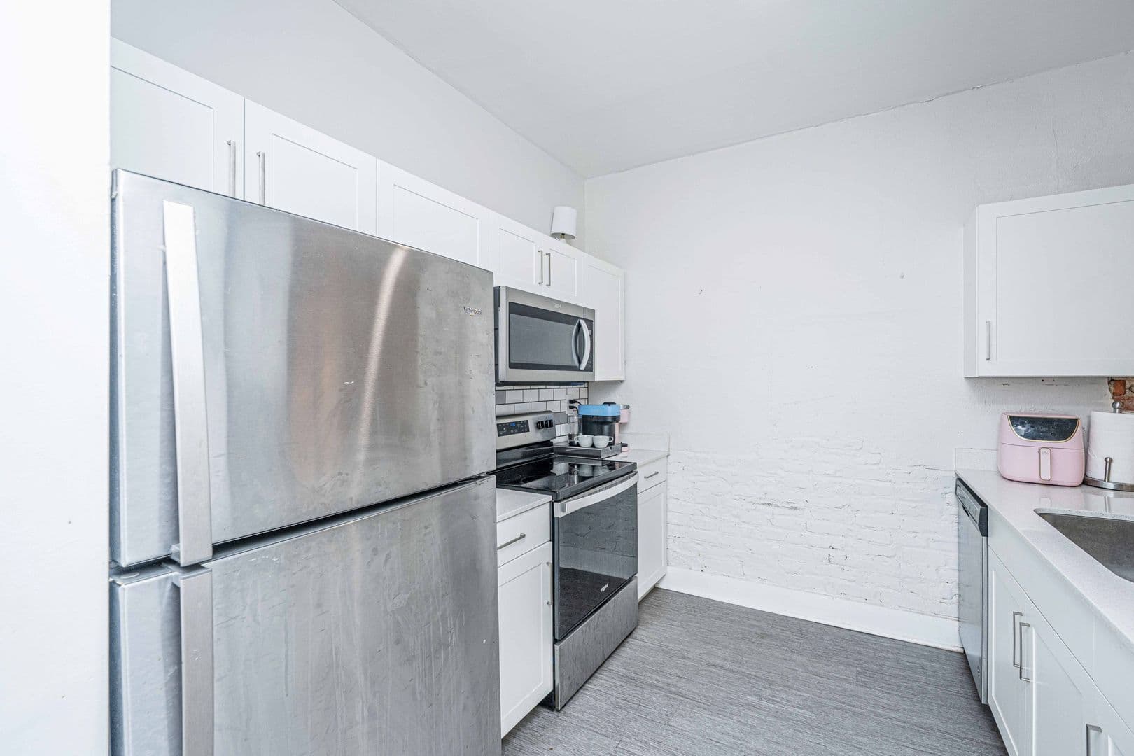 Charleston Apartment: 1000 King Street