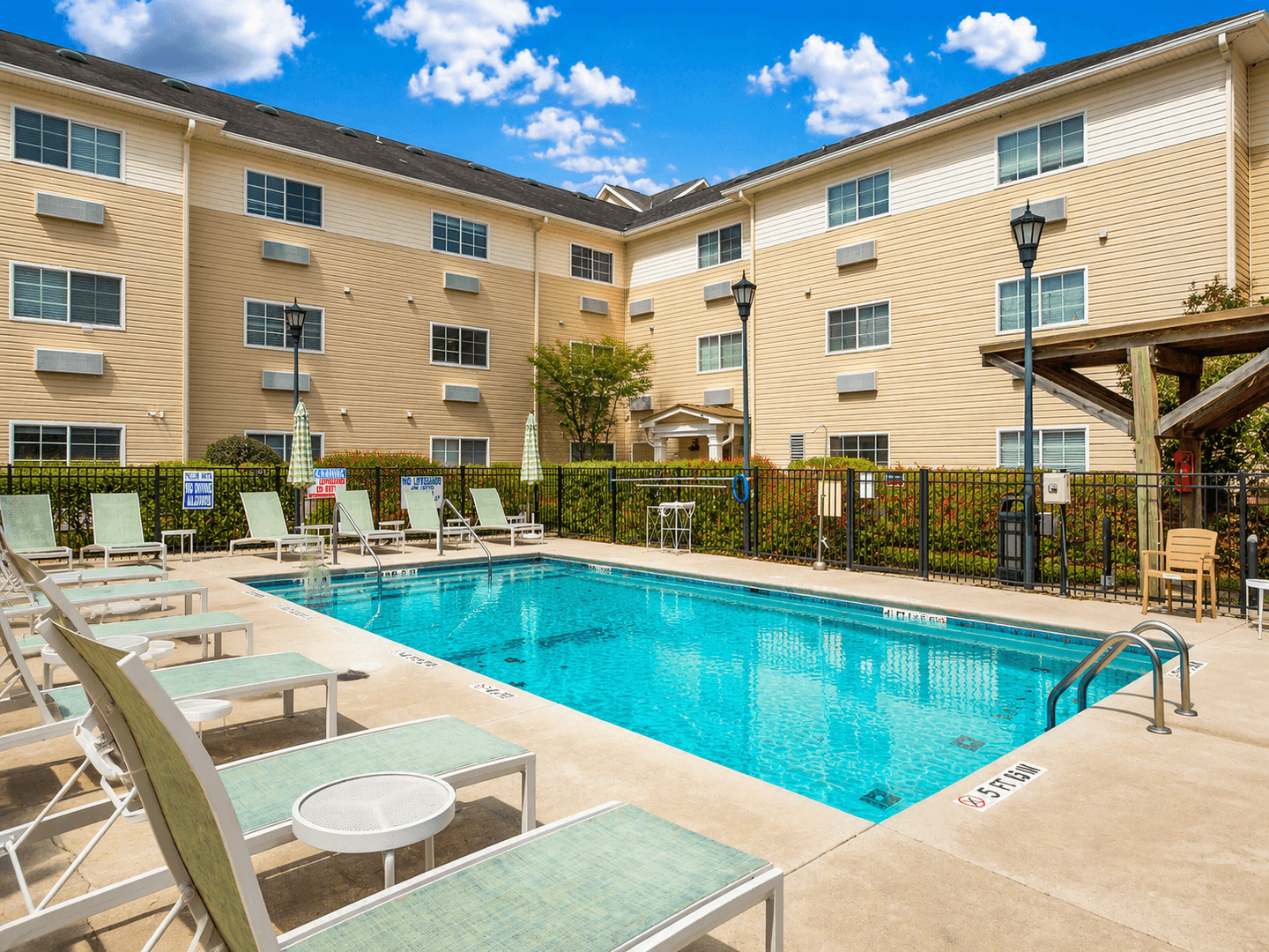 North Charleston Apartment: 7582 Stafford Road