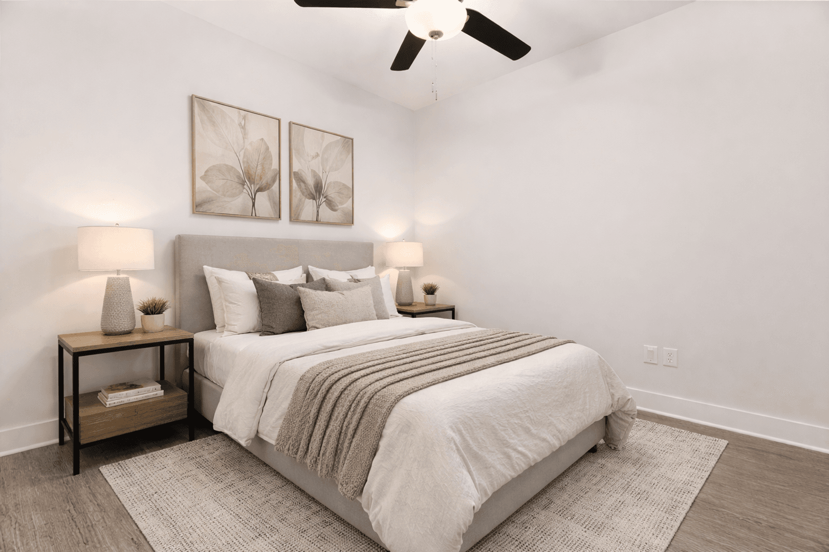 Charleston Apartment: 1000 King Street