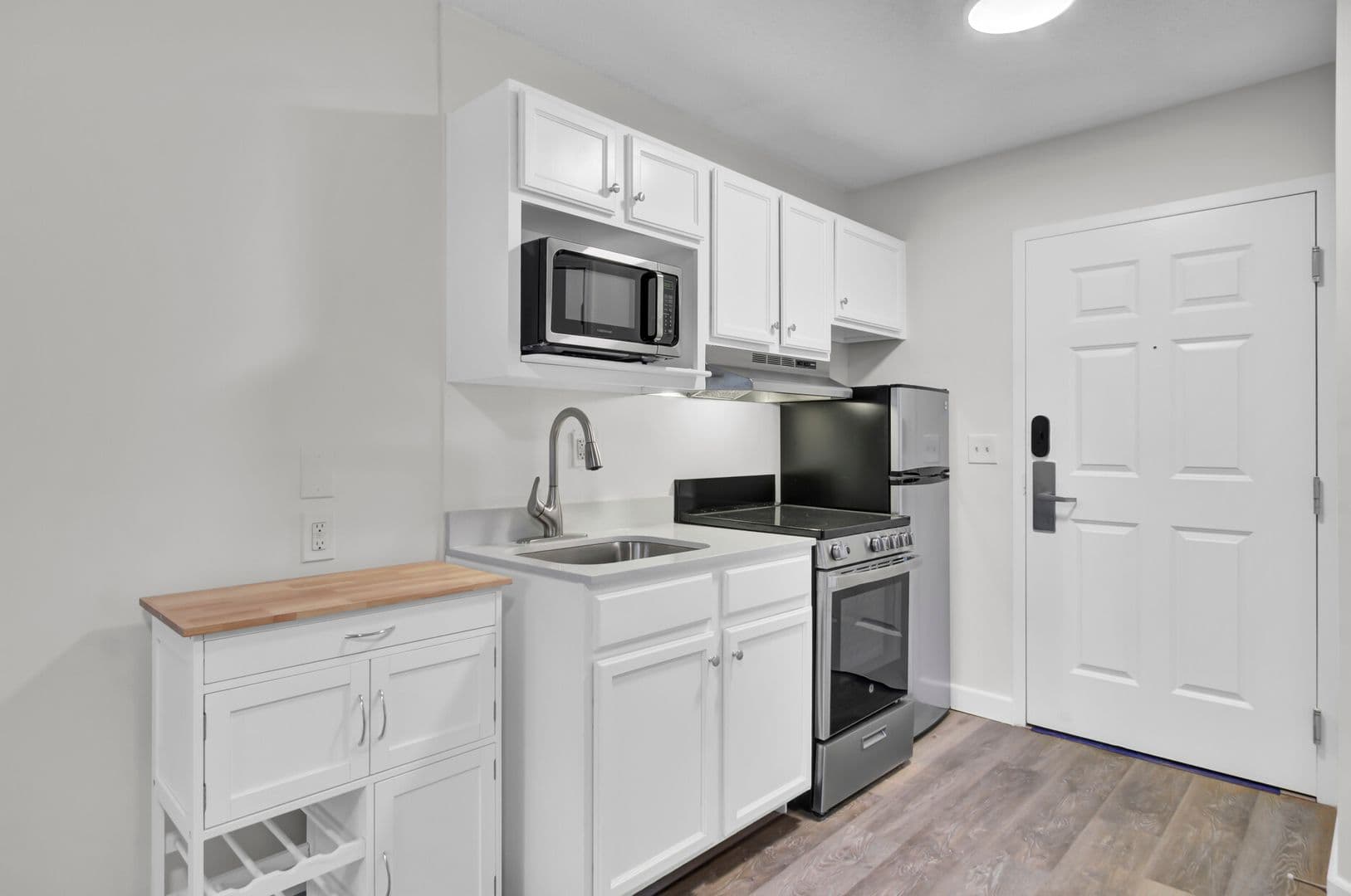 North Charleston Apartment: 7582 Stafford Road
