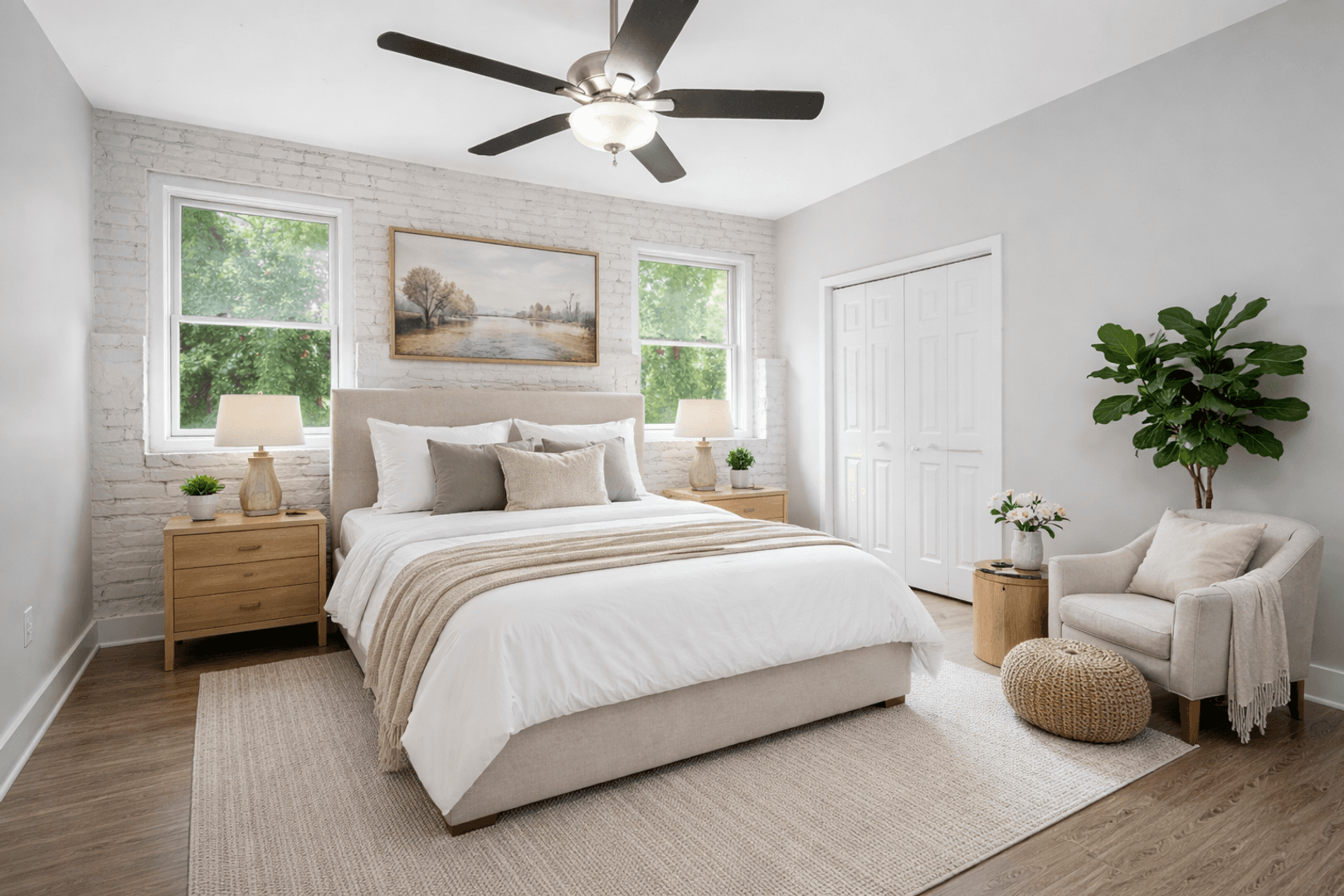 Charleston Apartment: 1000 King Street