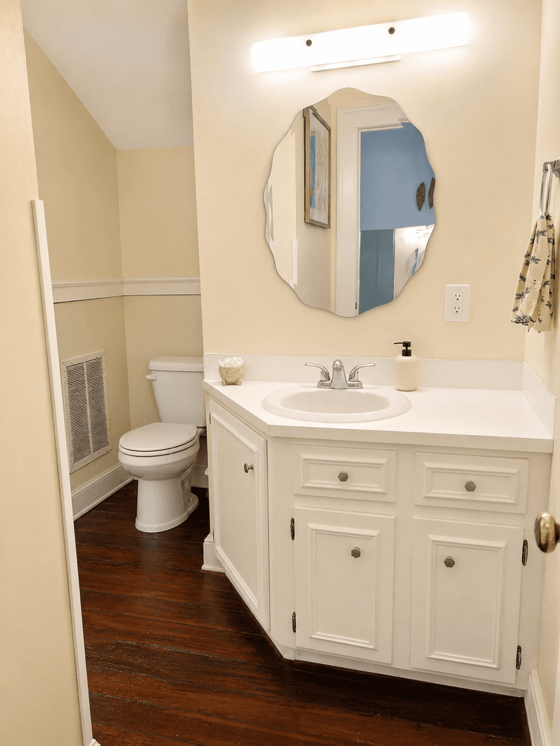 Charleston Apartment: 333 King Street