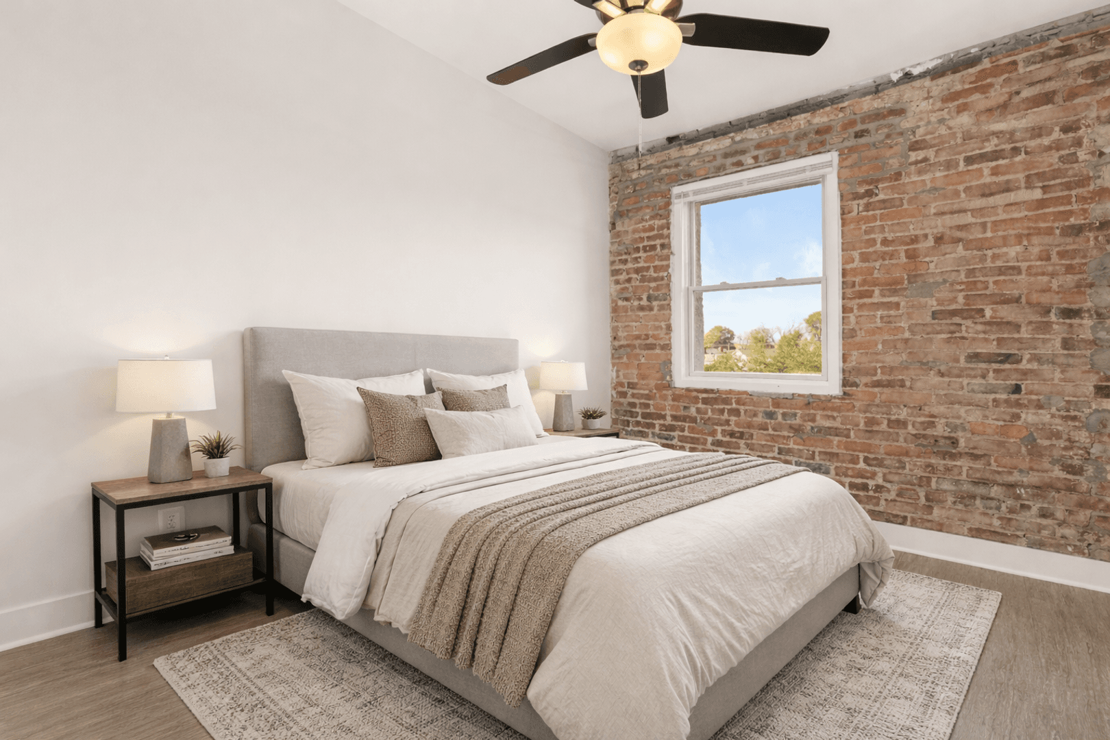 Charleston Apartment: 1000 King Street