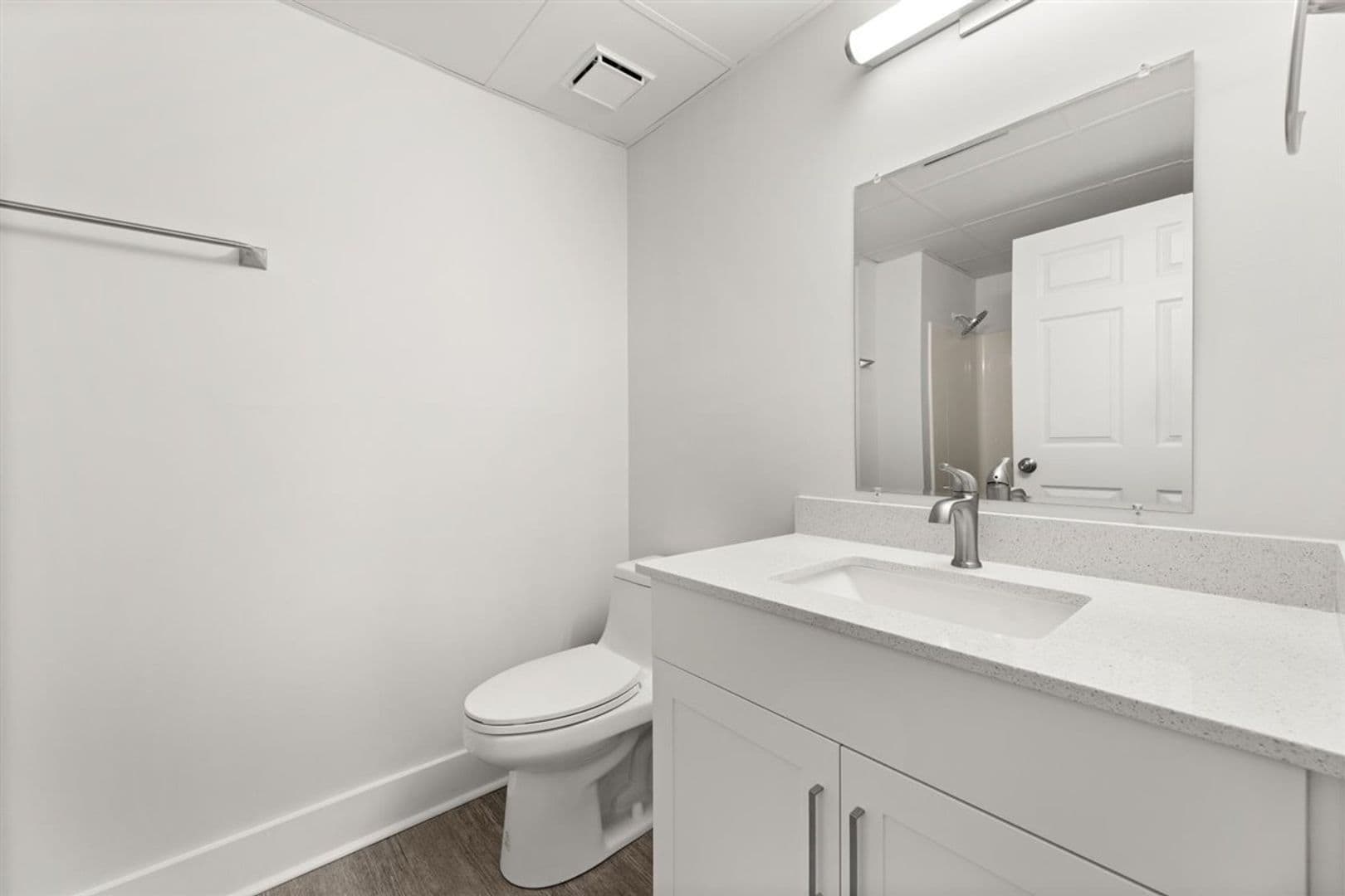 Charleston Apartment: 1000 King Street