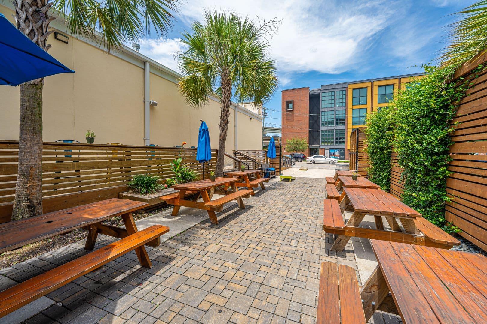Charleston Apartment: 1000 King Street