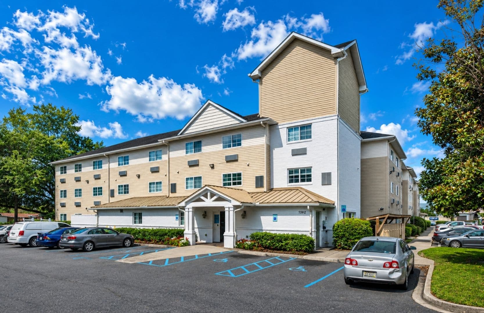 North Charleston Apartment: 7582 Stafford Road