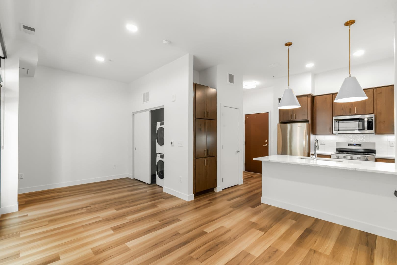 Minneapolis Apartment: 115 2nd Ave South