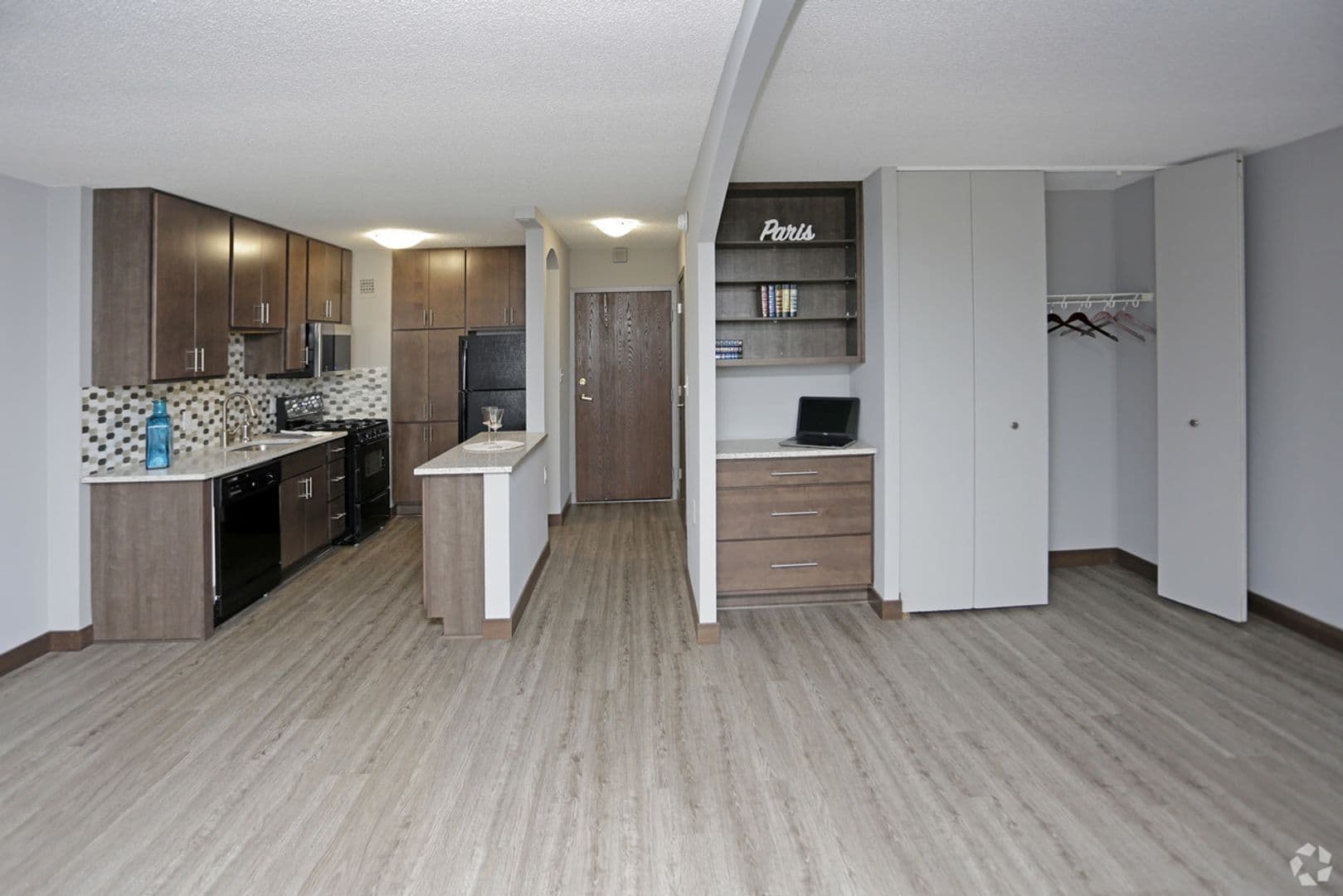 Minneapolis Apartment: 115 2nd Ave South