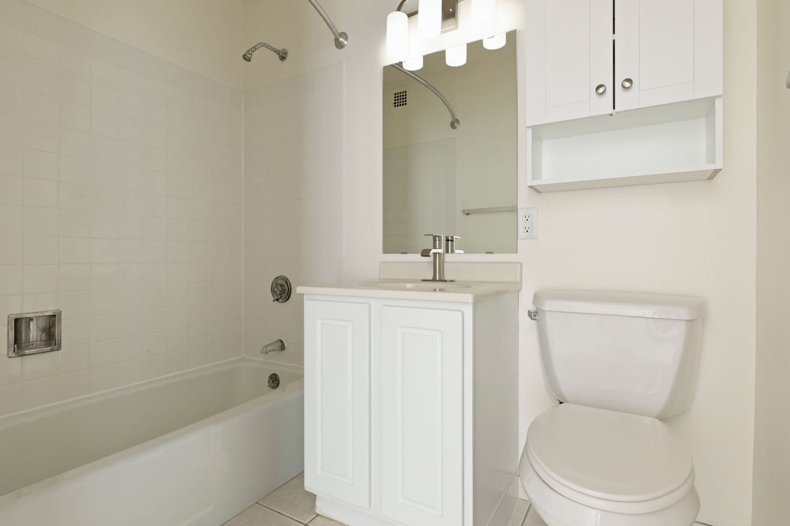 Minneapolis Apartment: 115 2nd Ave South