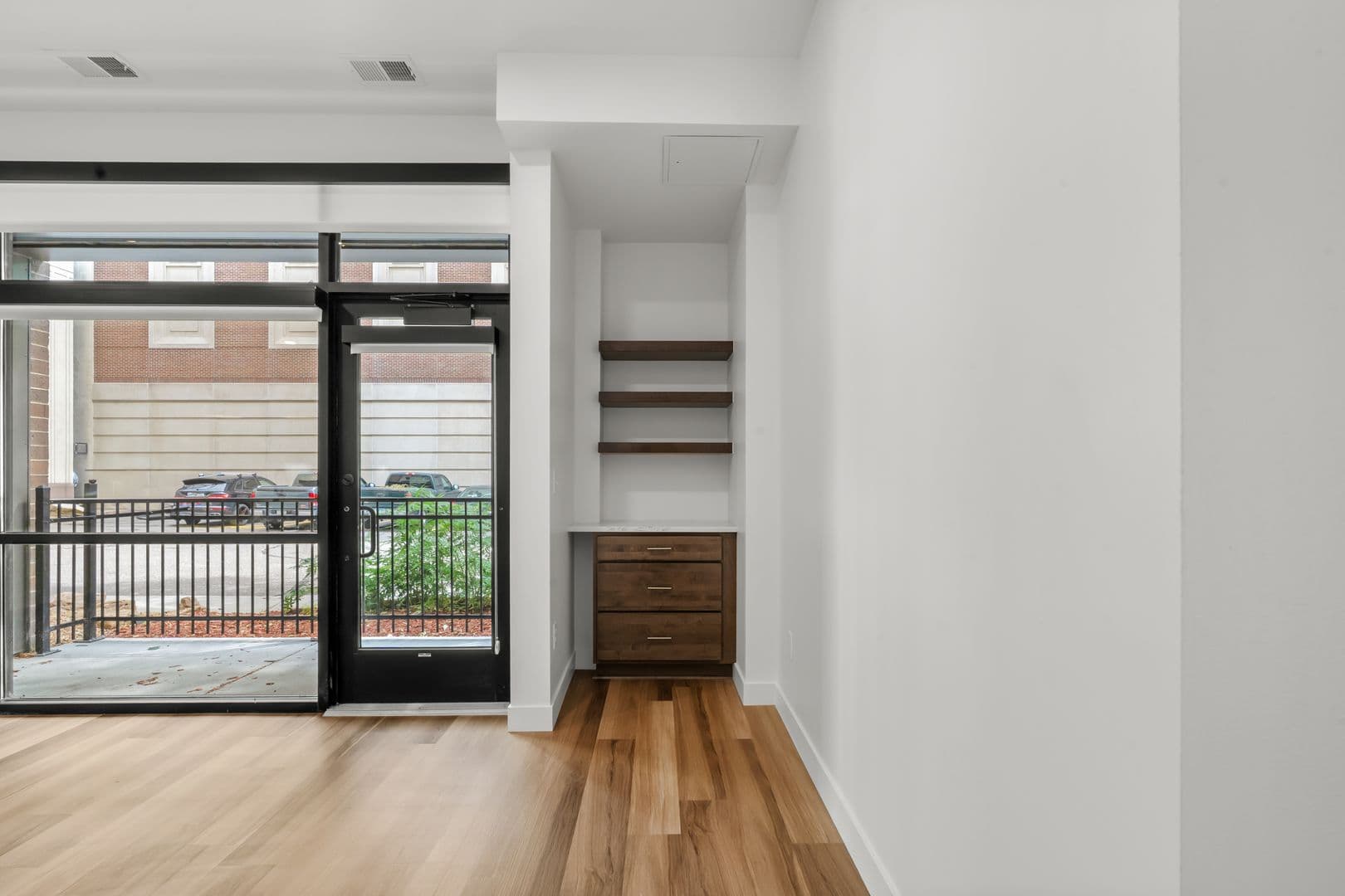 Minneapolis Apartment: 115 2nd Ave South