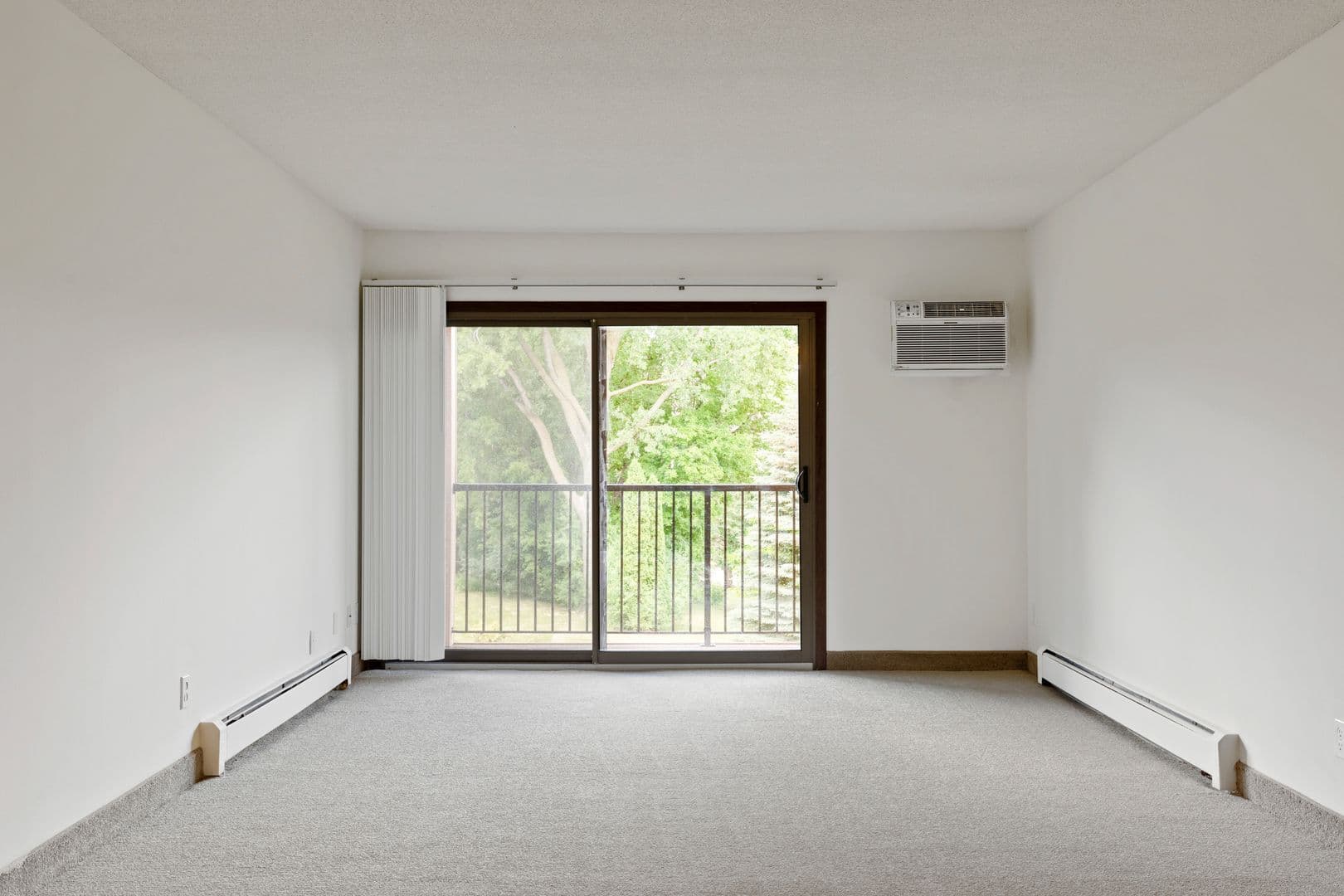 Eagan Apartment: 3800 Ballantrae Road