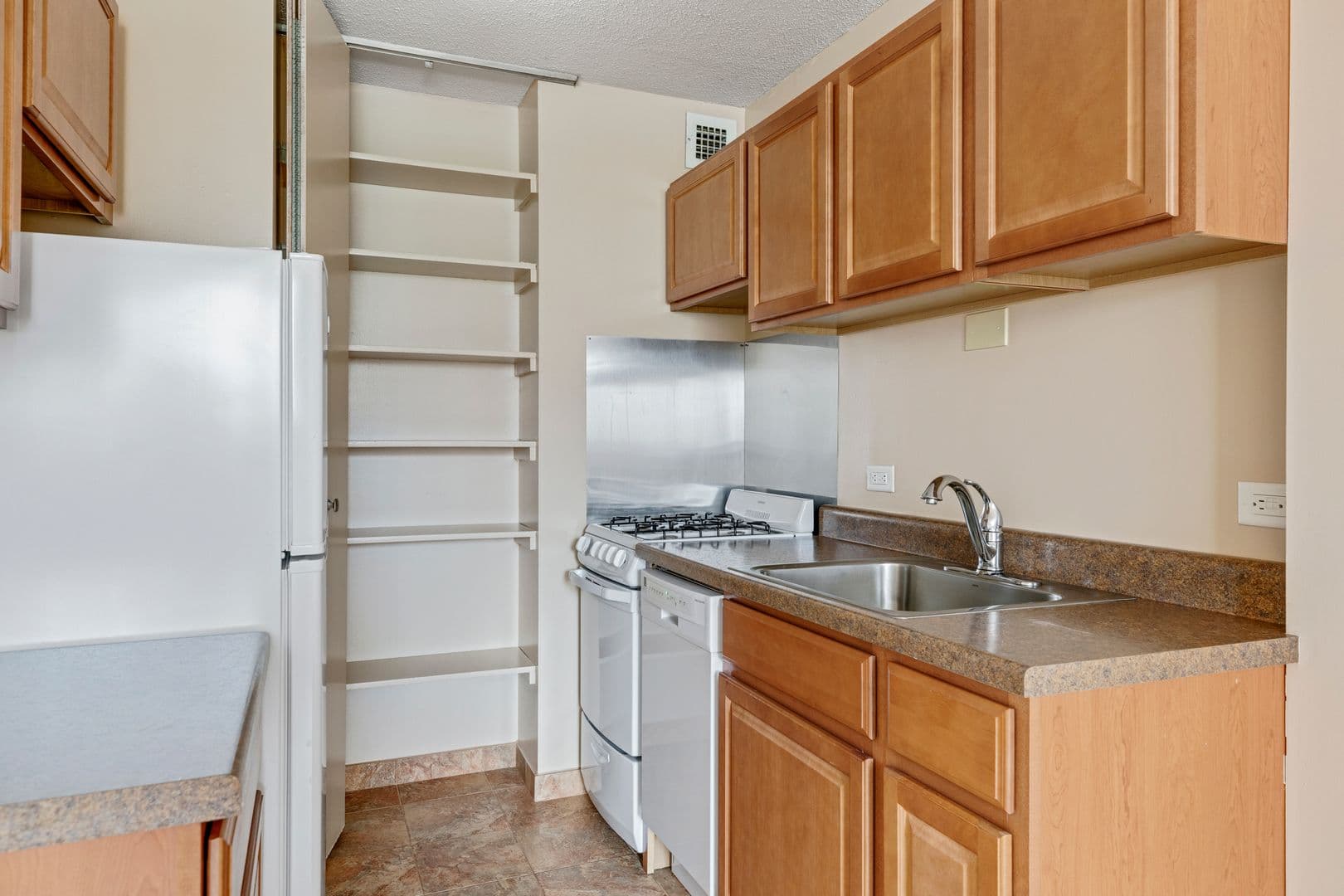 Minneapolis Apartment: 115 2nd Ave South