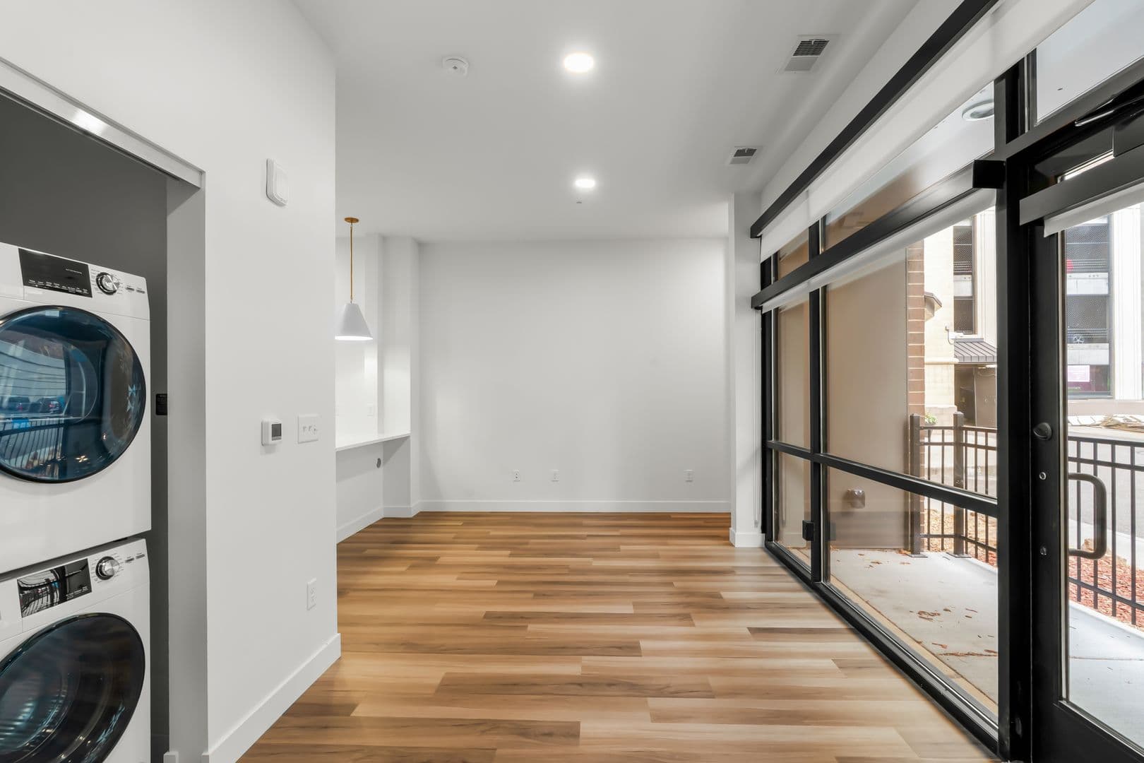 Minneapolis Apartment: 115 2nd Ave South
