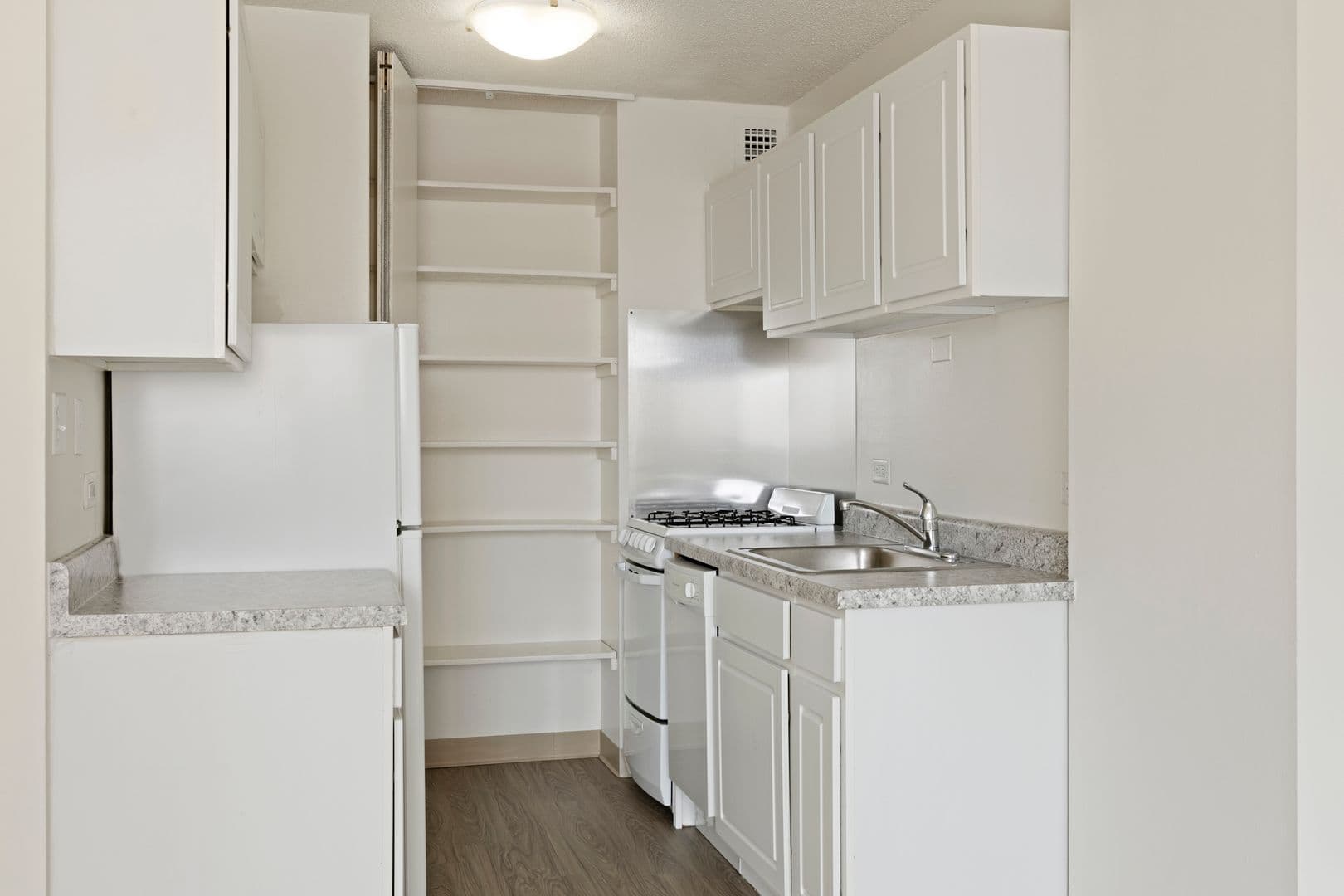 Minneapolis Apartment: 115 2nd Ave South