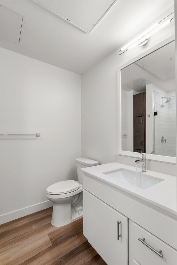 Minneapolis Apartment: 115 2nd Ave South