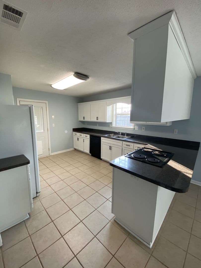 Bonaire House: 304 Wynfield Lane