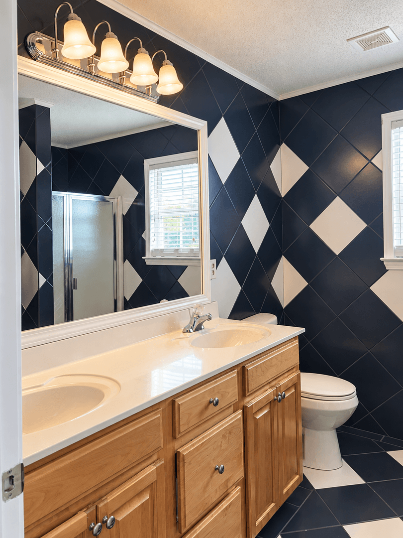 Warner Robins House: 400 Haverhill Circle