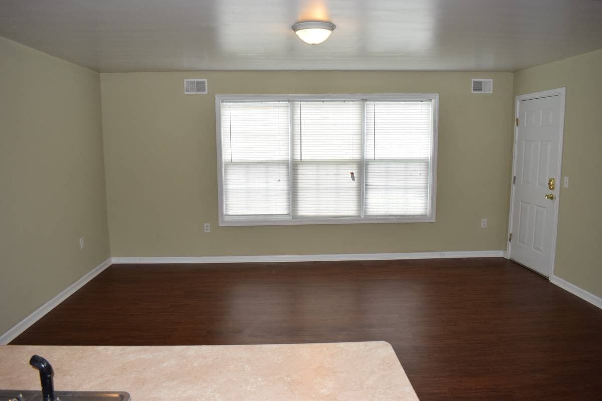 Manchester Apartment: 69 State Street