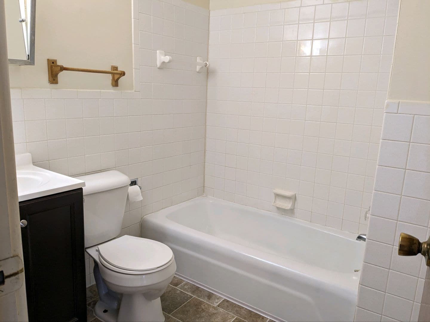 Batavia Apartment: North Spruce Street
