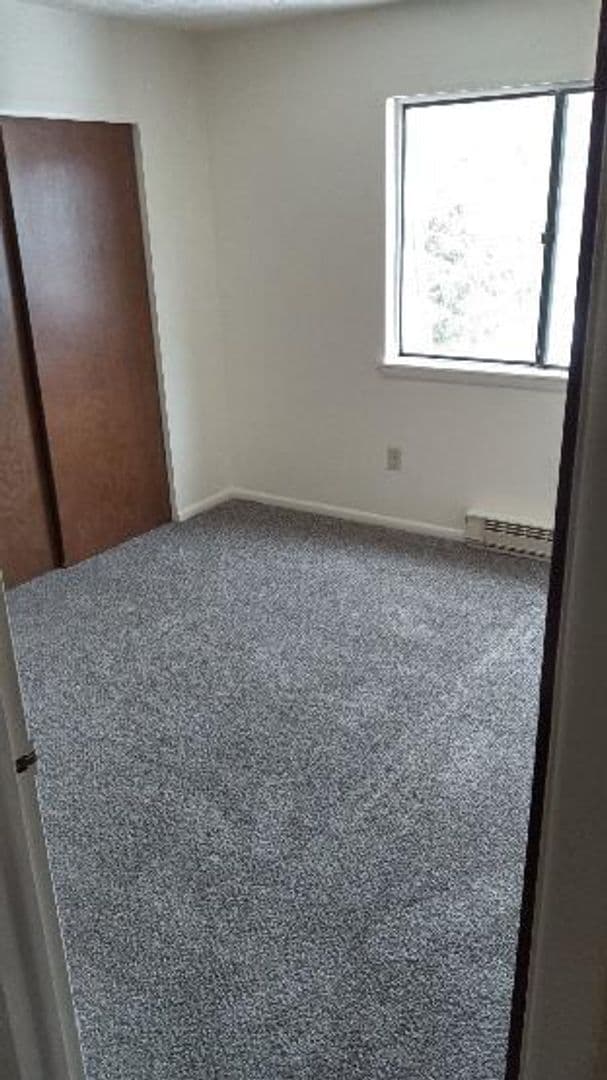 Batavia Apartment: Woodstock Gardens