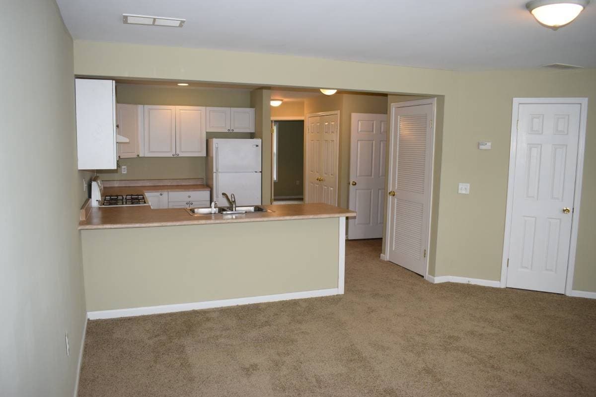 Manchester Apartment: 69 State Street
