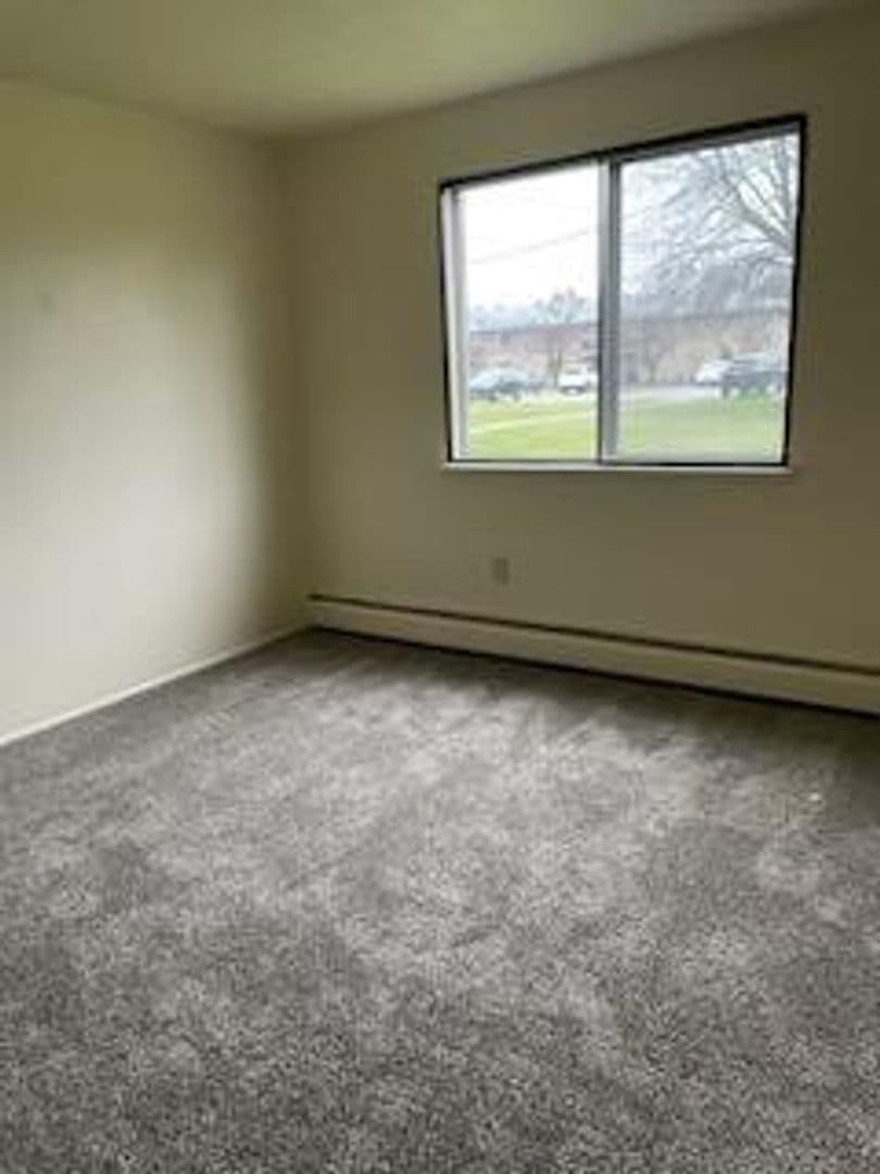 Batavia Apartment: North Spruce Street