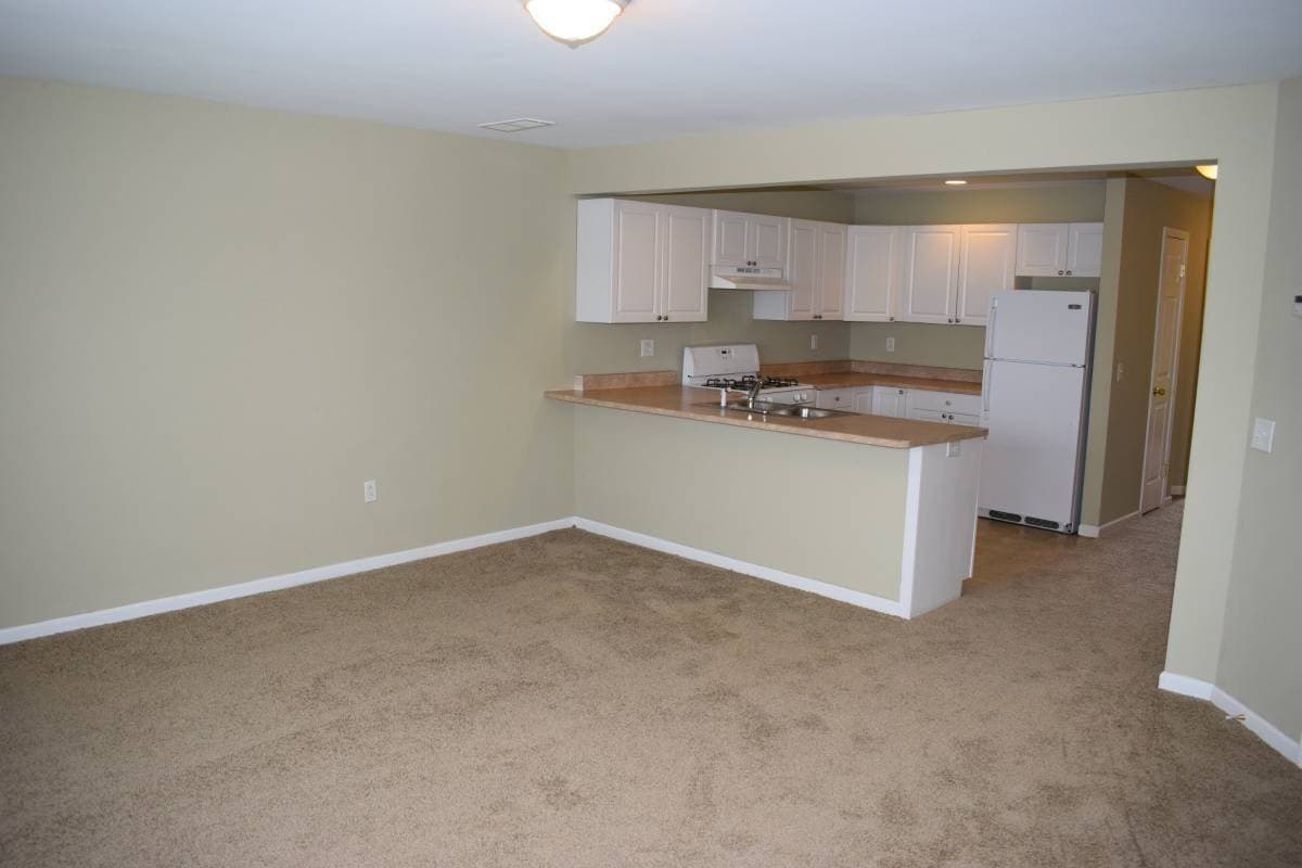Manchester Apartment: 69 State Street