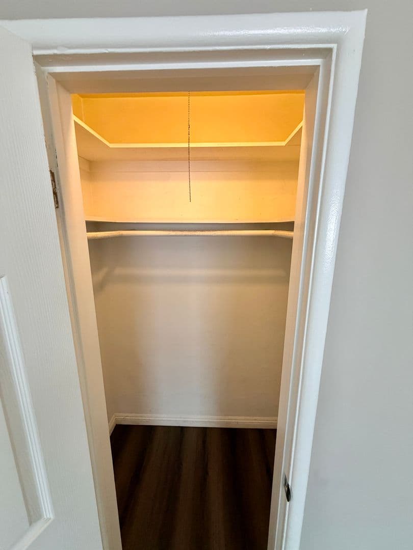 North Hollywood Apartment: 11228-11230 Oxnard
