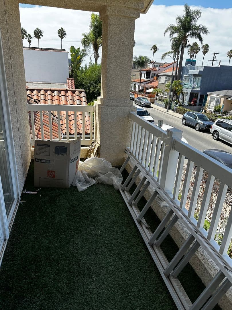 Long Beach Apartment: 54 Pomona Ave