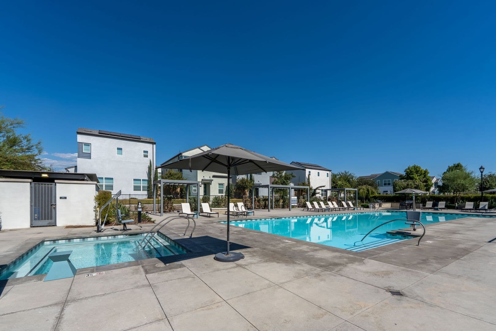 Ontario Condo: 2488 E. Encanto Paseo