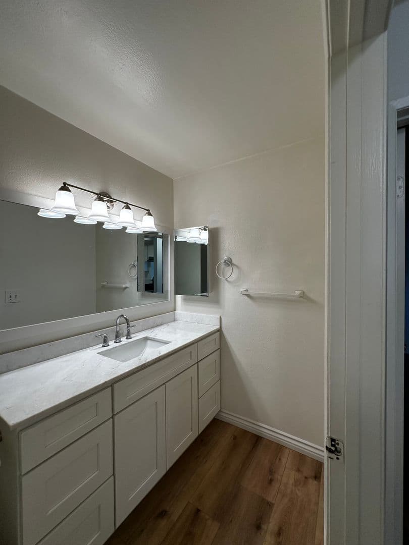 Huntington Beach Apartment: 18661 Libra Circle