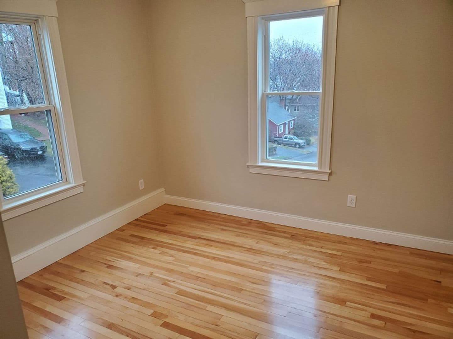 Worcester Apartment: 154 Lovell Street