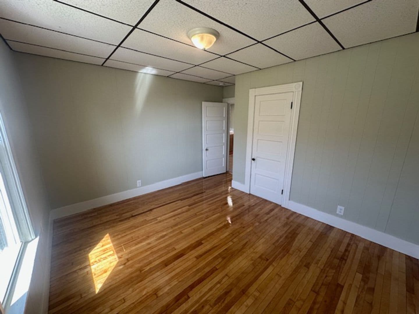 Worcester Apartment: 4 Hillside Street
