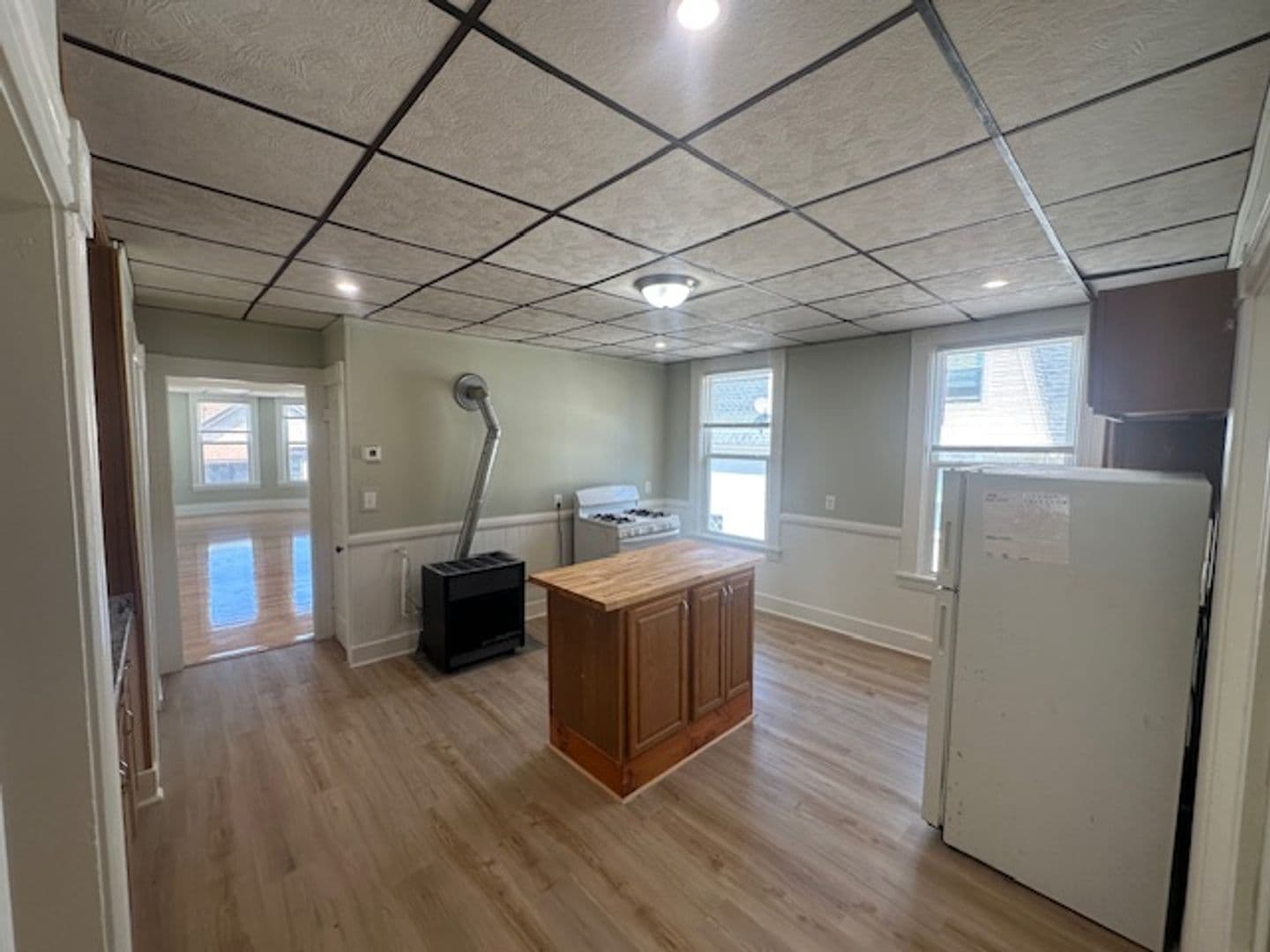 Worcester Apartment: 4 Hillside Street