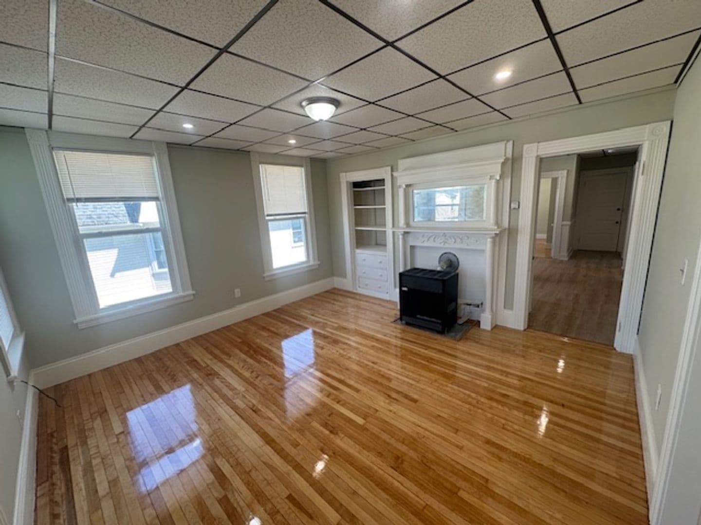 Worcester Apartment: 4 Hillside Street
