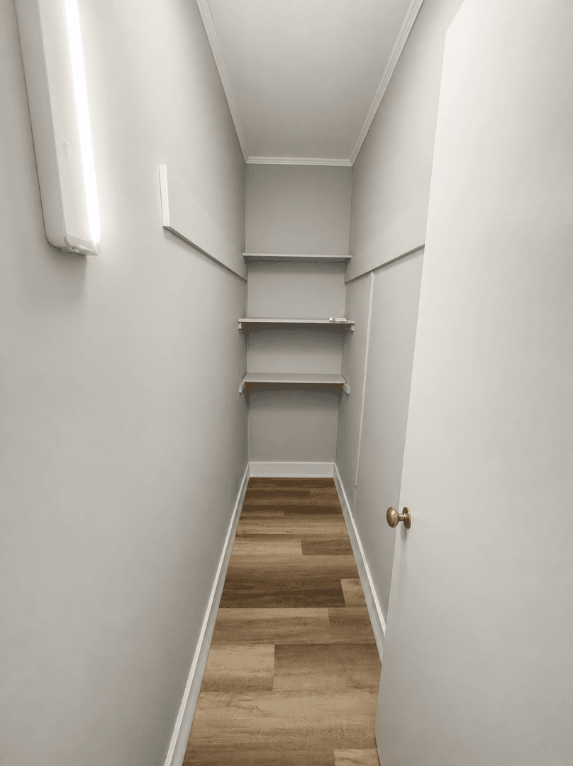 Spencer Apartment: 124 Main Street