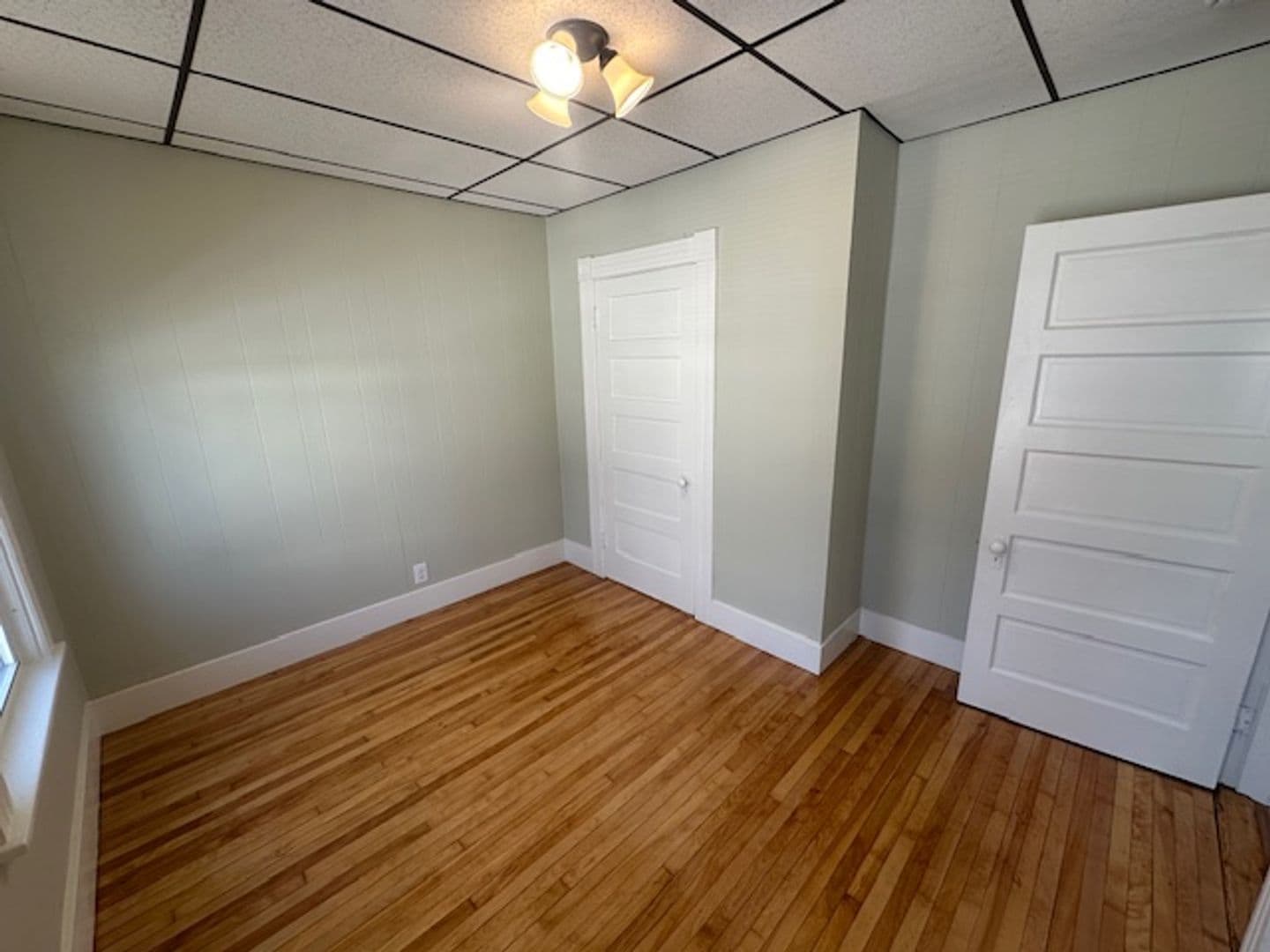 Worcester Apartment: 4 Hillside Street